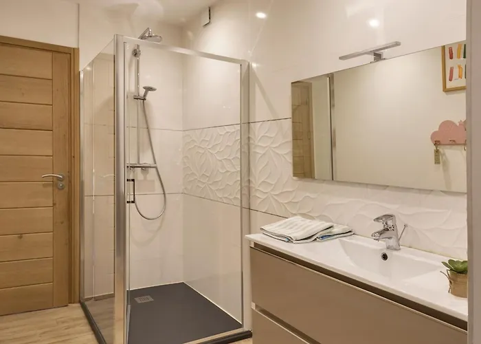 Les 2 F De Losari - * Belgodère