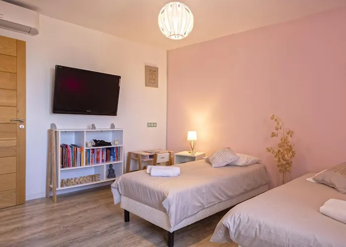 Villa Les 2 F De Losari - *